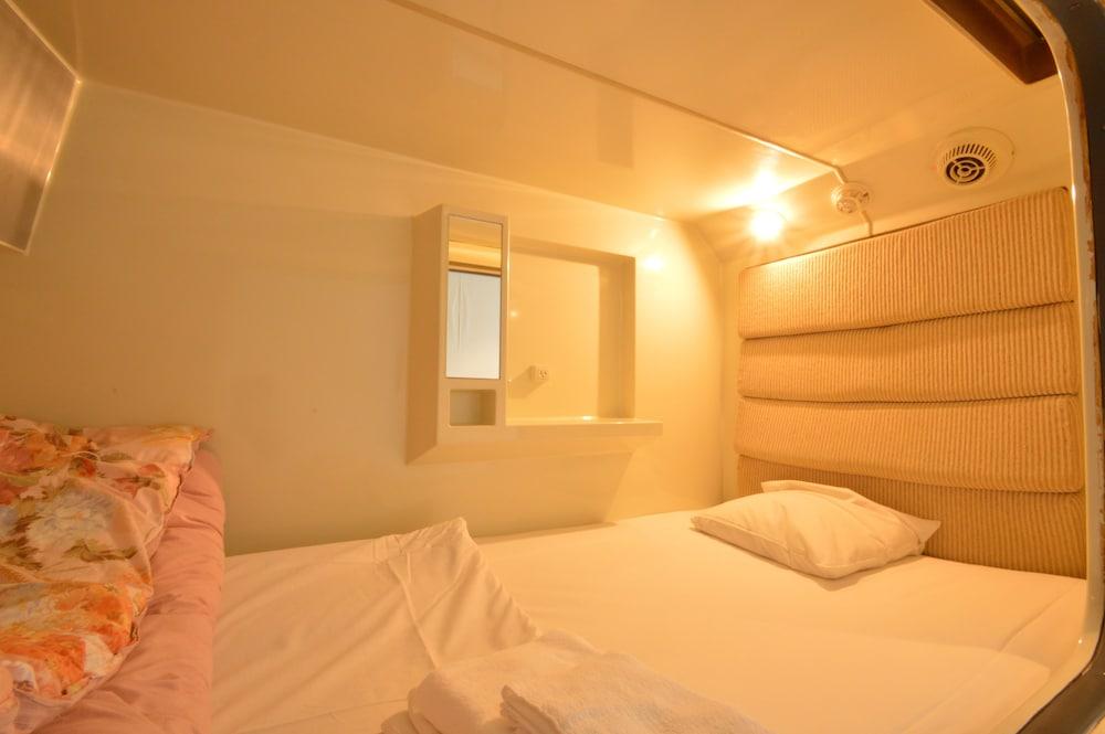 Amenity Hotel Киото Екстериор снимка
